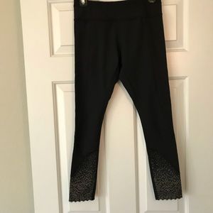 Lululemon black 25” tights